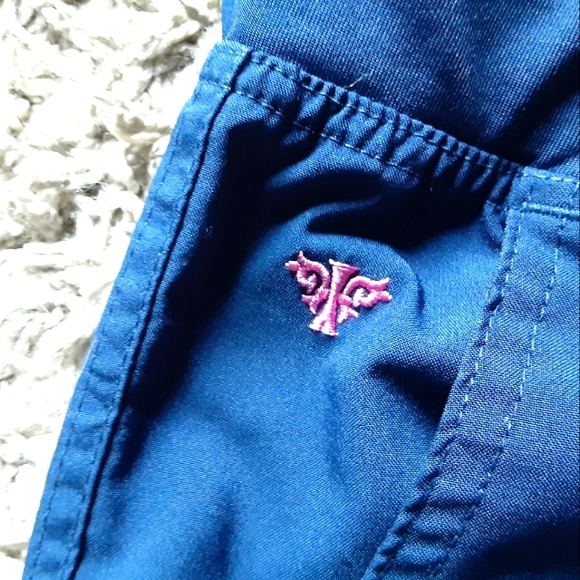 MedCouture Scrub Set, Navy Blue - Picture 8 of 8